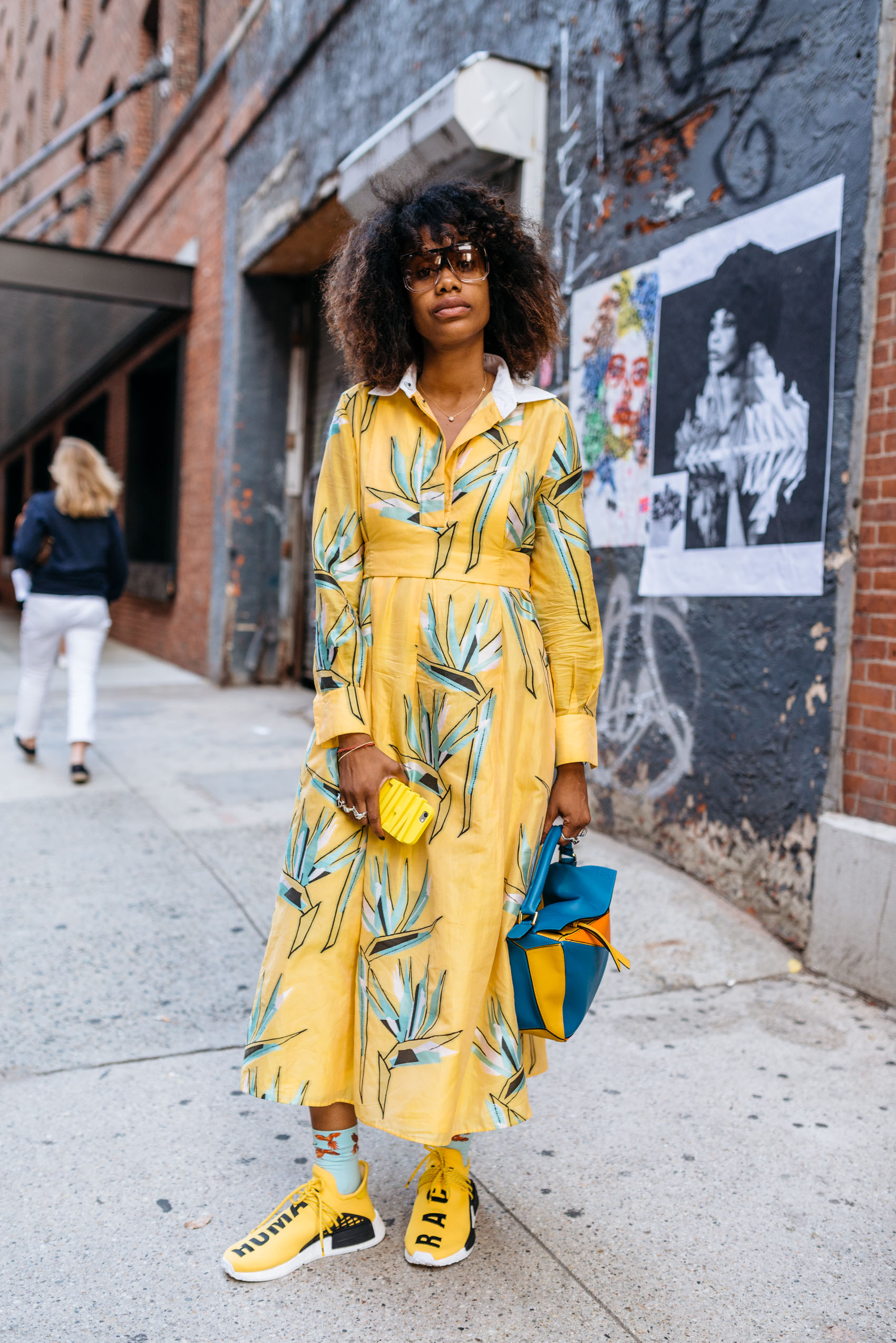 Loewe Filipa sunglasses and Puzzle Bag street style at NYFW SS17