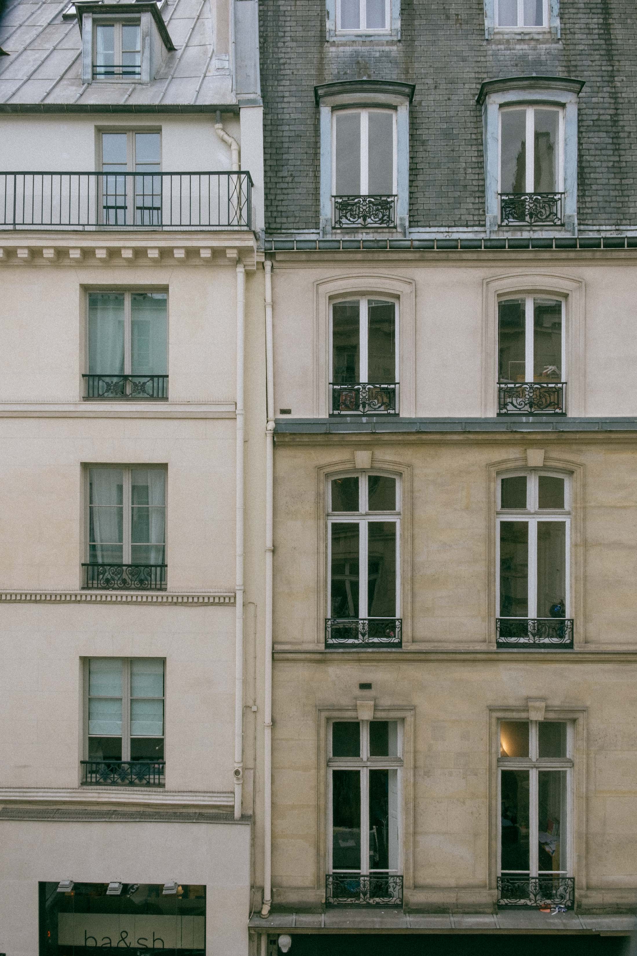 Paris windows